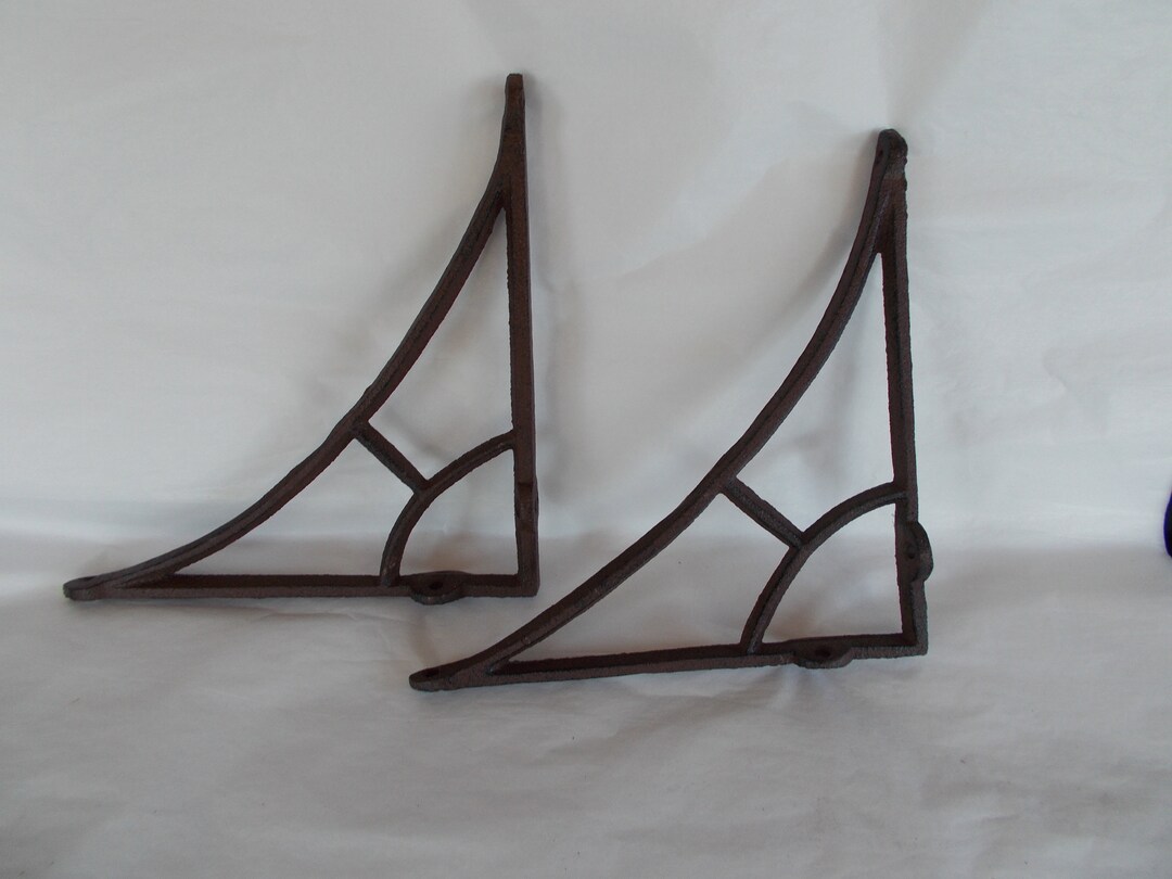 Vintage 2 Rustic Metal Shelf Brackets Etsy