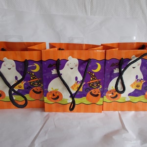 Vintage 3 American Greetings Small  6 x 5 1/2  Ghost Gift  Bags  //3