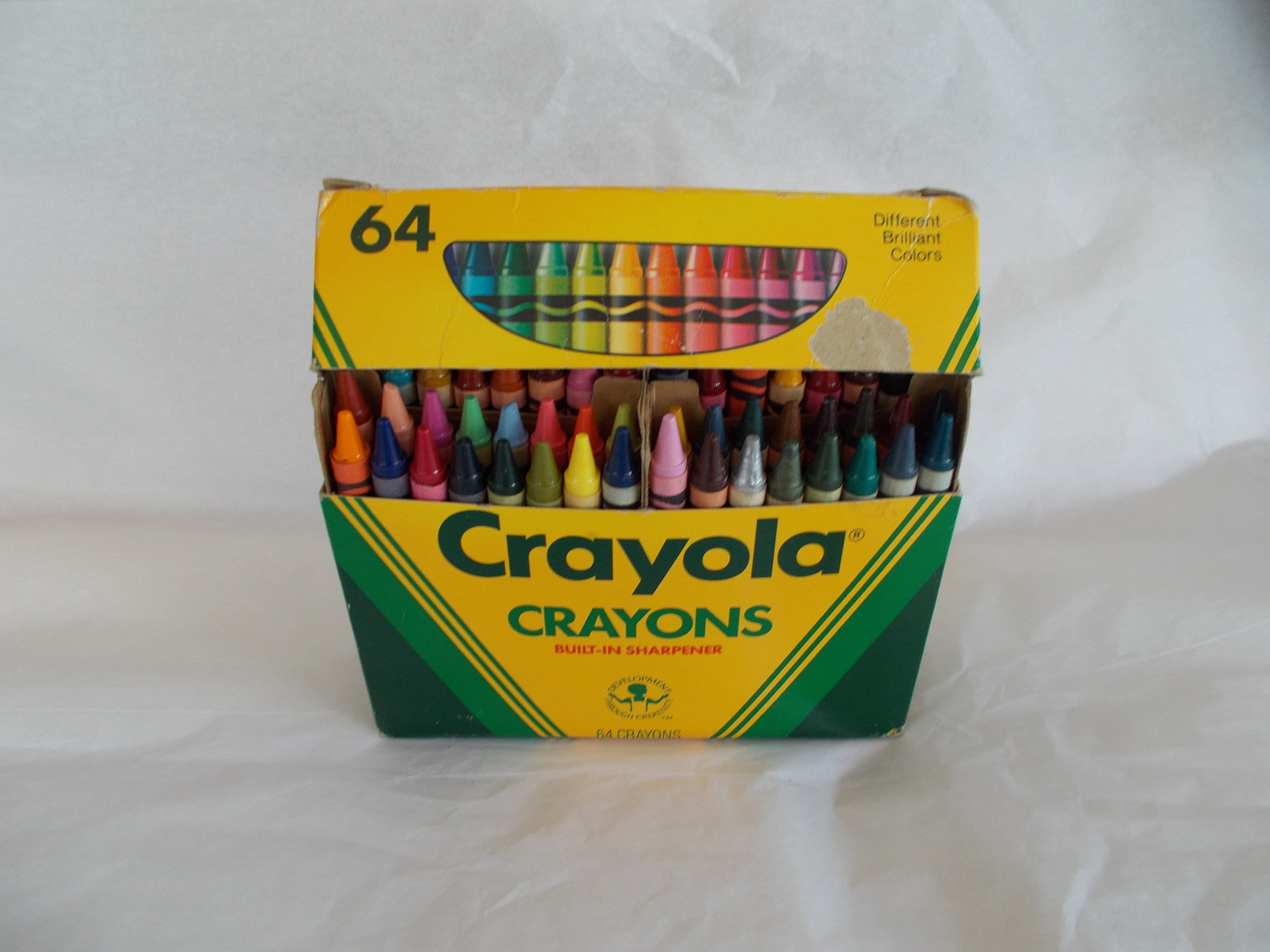 Vintage 1988 64 Crayola Crayons 