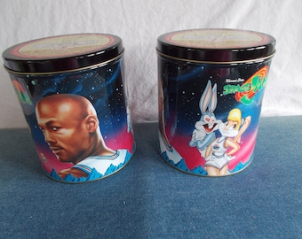 Vintage 1   Warner Bros. Space Jam Small 6 x 5  Metal Tin Can For 1Tin Can
