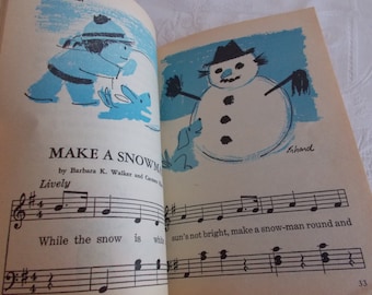 Vintage Small Humpty Dumpty Magazine Book For Crafts