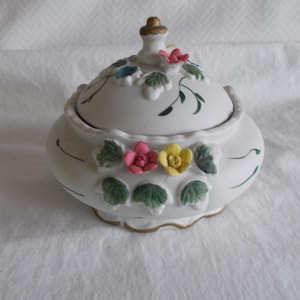 Vintage Flower Ceramic Small Trinket Holder With Lid