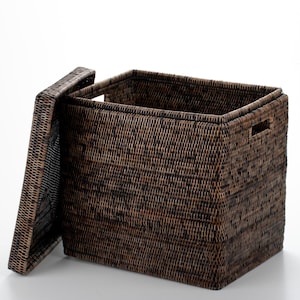 Large Rectangular Woven Rattan Storage Basket with Lid Wicker Bin for Blankets & Toys