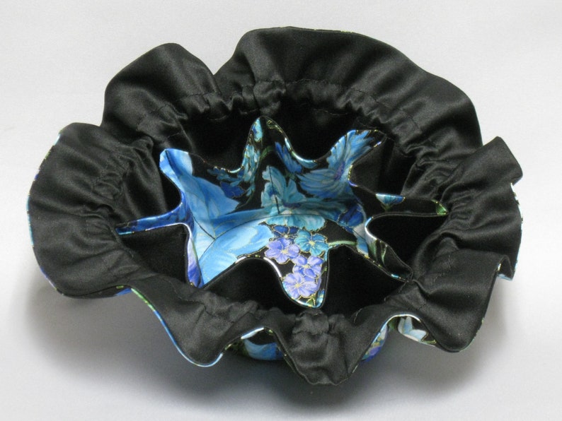 --Drawstring Organizer Travel Pouch---Regular Size Jewelry Travel Tote--Beautiful Field of Flowers Design