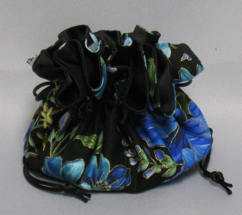 --Drawstring Organizer Travel Pouch---Regular Size Jewelry Travel Tote--Beautiful Field of Flowers Design