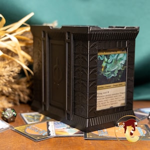 Magic the Gathering Commander Deckbox Monolith 120+ Cartas Funda doble con almacenamiento de dados