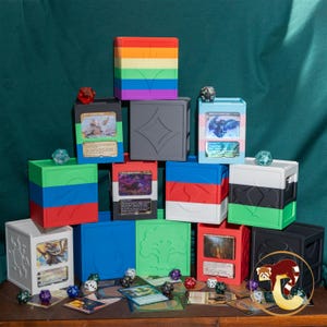 Deckbox apilable y personalizable - Más de 120 cartas - Funda doble - Magic the Gathering Commander - Muchos colores