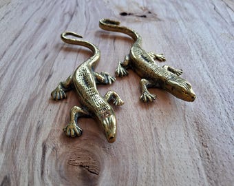 ヴィンテージ ヤモリ 置物 ヴィンテージ真鍮製トカゲ・ヤモリの置物 - 象徴的な小さな爬虫類の