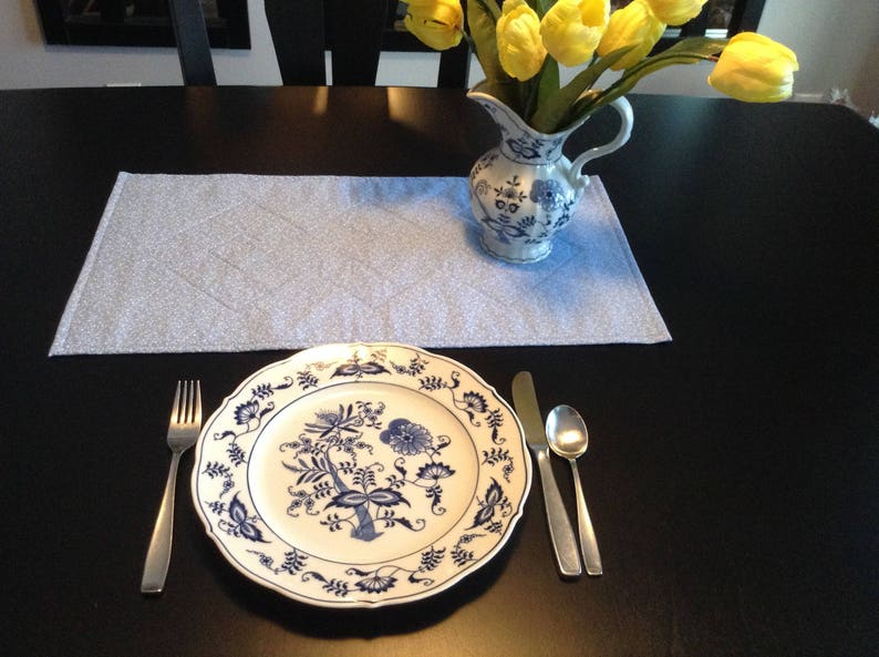 Easter Table Runner image 4