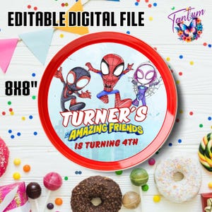 Puede incluir: Plato de papel redondo rojo y blanco de 20,3 cm de diámetro con un borde rojo. El plato presenta una imagen de dibujos animados de Spider-Man, Spider-Gwen y Miles Morales. El texto en el plato dice "Turner's Amazing Friends is turning 4th".