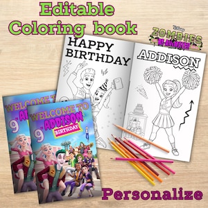 Puede incluir: Un libro para colorear abierto con las palabras "HAPPY BIRTHDAY" y "ADDISON", junto con dos libros cerrados. La portada de los libros cerrados dice "WELCOME TO ADDISON'S 9TH BIRTHDAY". Lápices de colores están esparcidos sobre una superficie de madera. También se ven las palabras "Editable Coloring book" y "Personalize".