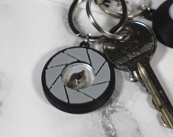 Personalised Camera Shutter Photo Keychain - Custom Keyring - Photographer Gift - Romantic Memory Gift