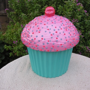 Extra Lg Cotton Candy 3-D Turqberry Cupcake Jar