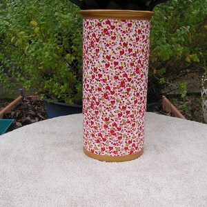 Ready To Ship Valentine Dazzling Splash Hearts Of Love Vase image 4