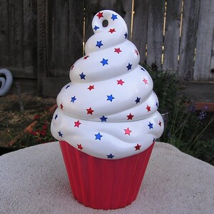 Swirled Patriotic Delight Cupcake Jar image 2