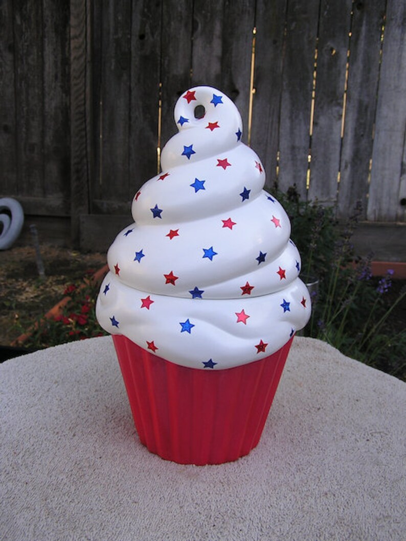 Swirled Patriotic Delight Cupcake Jar image 2