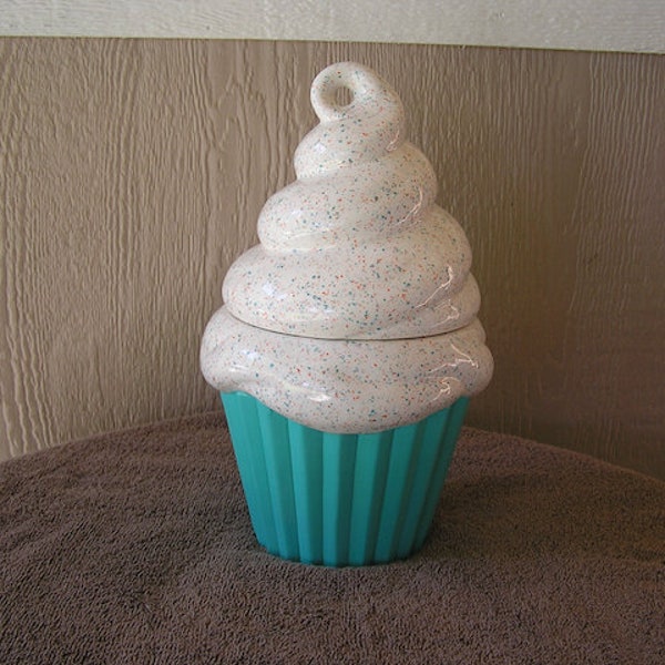 Swirled Creamy Sprinkle Party Delight Cupcake Jar