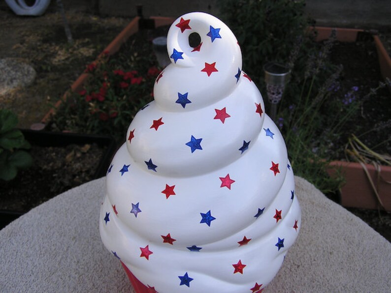 Swirled Patriotic Delight Cupcake Jar image 3