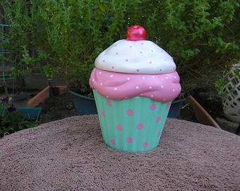 Ready  --  To  --  Ship  Summer Fling Polka Dot Party Cupcake Jar
