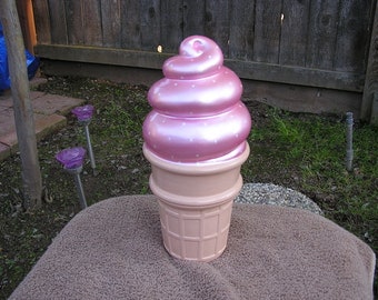 Swirled Marshmallow Cloud Cream Ice Cream Bank
