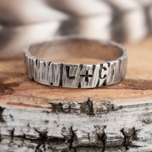 Tree Bark initial ring - Sterling Silver Stackable Name Rings - Personalized Rings for Couples - Personalized Gift for Girl Friends