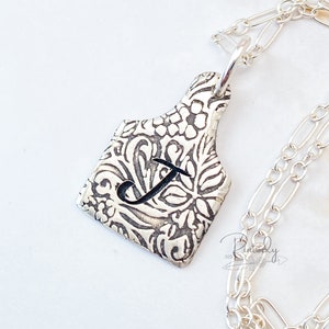 Etiqueta de vaca pequeña personalizada para mujer, collar con etiqueta de ganado de jardín, collar con inicial de plata esterlina, joyería de vaquera, novia personalizada