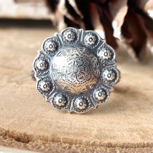Concho Ring Sterling silver Southwest Style Ring, Cowgirl Jewelry Southwestern Concha Ring Rodeo Girl Gift, Rodeo Flower Desert Ring For Her