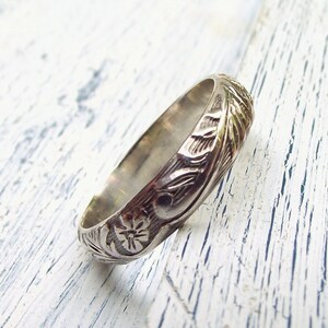 Floral Pattern Ring, Sterling Silver, Wedding Band, Embossed Stacking Ring, Womens Jewelry, Unisex Design image 4