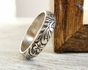 Floral Pattern Ring, Sterling Silver, Wedding Band, Embossed Stacking Ring, Womens Jewelry, Unisex Design