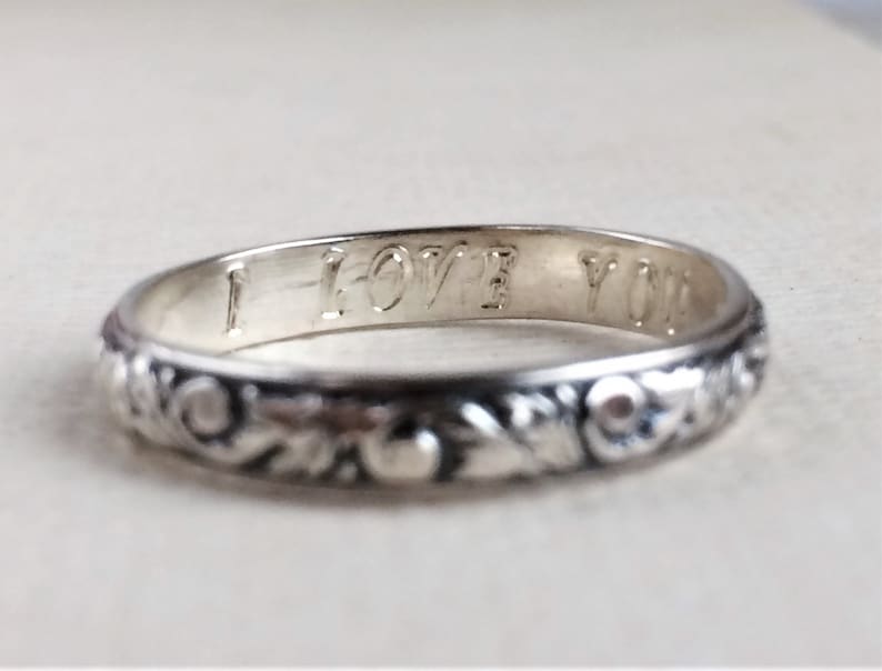Filigree Personalized Engrave able Ring, Sterling Silver, Gift for Mom, Secret Message Ring, Textured Leaf Ring, Custom Engraved Ring Stack imagem 4