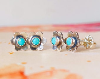 Turquoise Stud Earrings, Sterling silver flower post earrings, Studs for women, gift for Mom or sister, Turquoise Jewelry Nature Lovers
