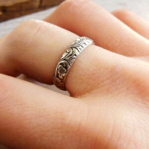 Floral Pattern Ring, Sterling Silver, Wedding Band, Embossed Stacking Ring, Womens Jewelry, Unisex Design image 5