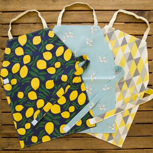 Waterproof Aprons & Mats Toddler and Primary image 1