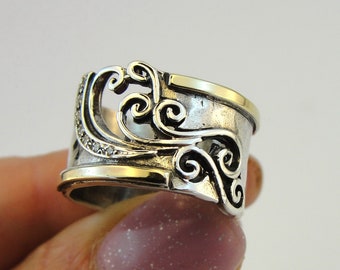 Two-Tone Sterling Silver 9K Gold CZ Ring: Filigree Flower Band