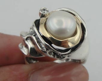 Pearl 925 silver ring, Silver and Gold ring, White Pearl Ring, Yellow gold Pearl Ring, ring size 7, Fine ring, White Pearl Ring (ms 199r)