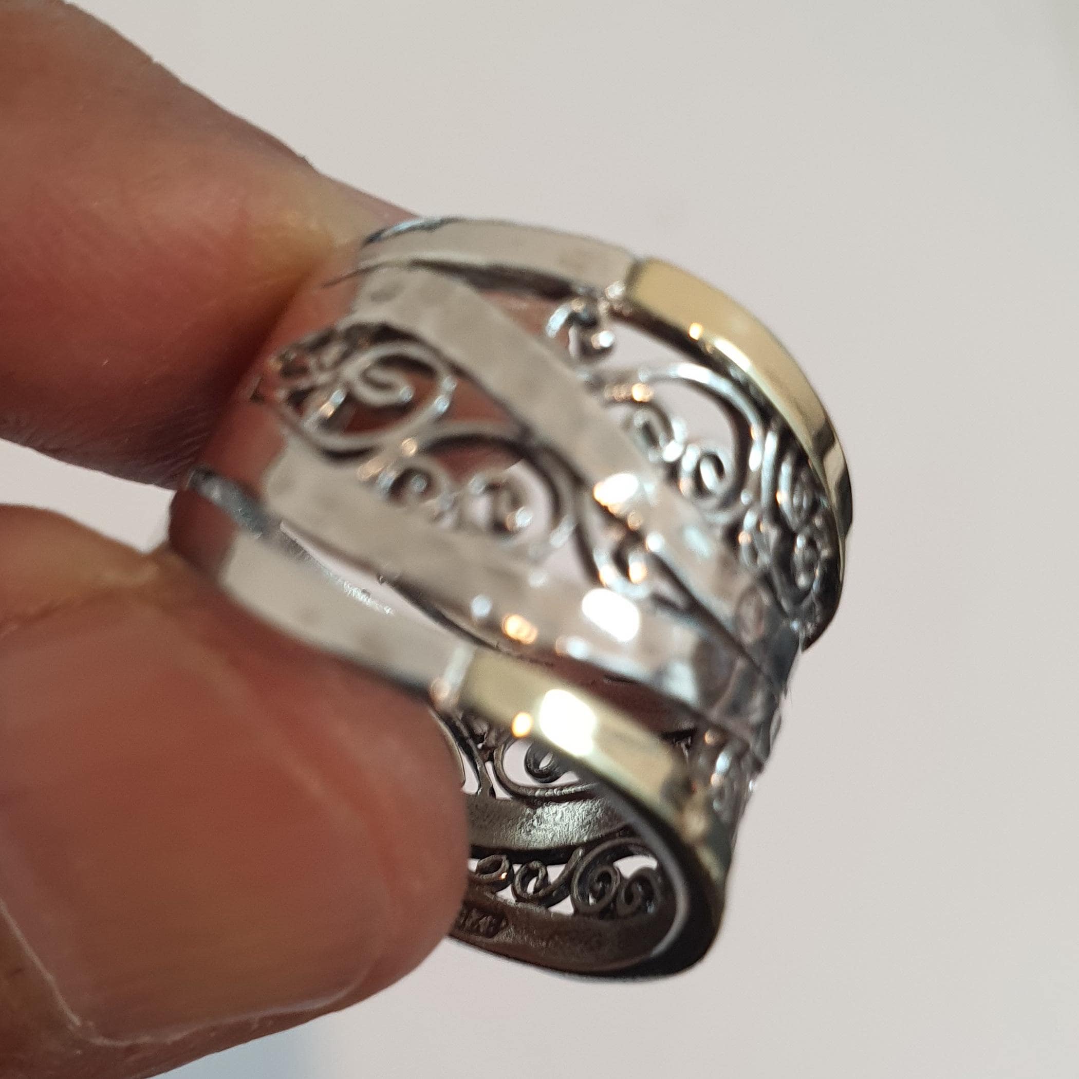 21mm ゴールド　12サイズ同　シルバー925 Amazon.com: Alain Raphael Two Tone .925 Sterling Silver and