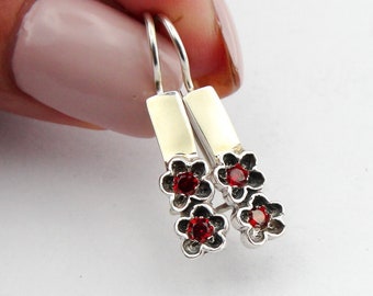 925 Garnet Earrings, Handcrafted 9k yellow gold & 925 sterling Silver Earrings, Red Wine stone earrings, Flower Earrings, Gift (s e1121