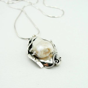 Hand Crafted 925 Sterling Silver Textured Pearl Pendant,White Freshwater Pearl,Wedding jewelry,Israeli Jewelry jewela, FREE SHIPPING (ms 700