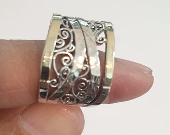 Handcrafted Filigree Sterling Silver Ring: 9K Gold Accent, Size 7