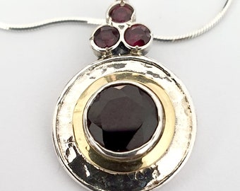 Rezreved for martin round red zircon pendant,    chain 16" (ms p1303)