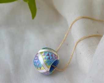 Pastel Gradient Yubinuki Necklace, Japanese Silk Jewelry, Kaga Thimble Pendant – Inspired by Traditional Craftsmanship