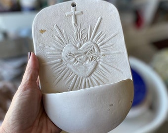 Sacred Heart Holy Water Font – Handmade Ceramic Catholic Wedding Gift – Wall‑Mount Baptism & House Blessing Decor