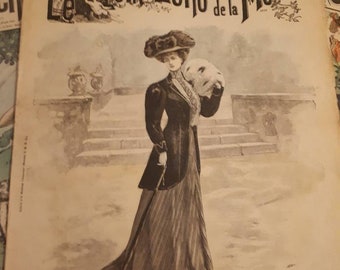 Vintage magazine Le petit echo de la mode antique French fashion magazine 20s 30s historical costume research scrapbooking ephemera