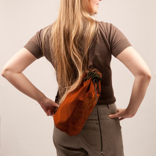 Autumn coloured leather bag with cornucopia embroidery horn of plenty fall fashion drawstring bucket bag shops handstitched larp