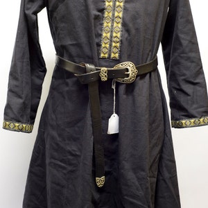 Cinturón de cuero largo de lujo con dragón en relieve accesorio de traje de larp 130 cm de largo cinturón medieval fantasía cosplay ropa de feria renacentista imagen 7