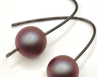 You Pick Size & Color: Niobium Modern Arch Pearl Earrings