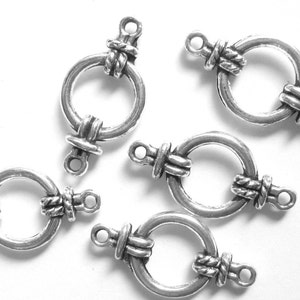 24 Silver jewelry connectors circle links antique silver metal 25.5mm x 13.20mm