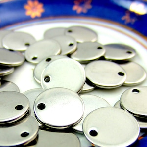 Stainless Steel Stamping Blanks – 10mm Flat Round Tag Pendants, Engravable Metal Discs for Jewelry Making, 1mm Hole, 40pcs