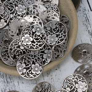 6 Antique Silver Open Work Shank Button, Floral Silver Buttons, Wrap Bracelet Button Closure, Jewelry Findings, Sewing Findings