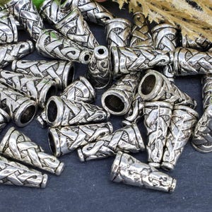 24 Antique silver cone bead caps jewelry  ends metal findings 18mm x 18mm x 8mm no lead no nickel